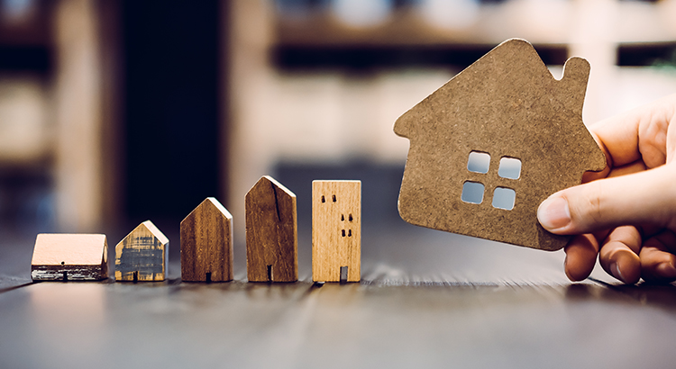 Homebuyer Traffic Is on the Rise | Keeping Current Matters