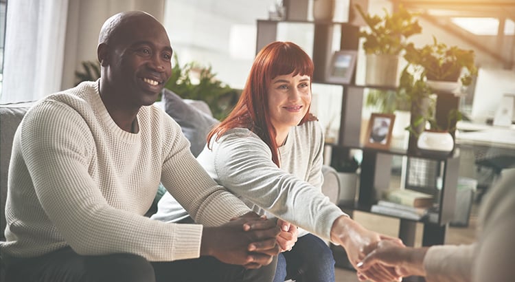 Planning To Sell Your House? It’s Critical To Hire a Pro | Keeping Current Matters